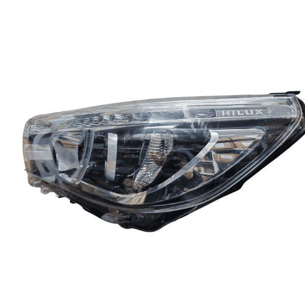 Toyota Hilux 16-19 Headlight Second Hand - Left Side