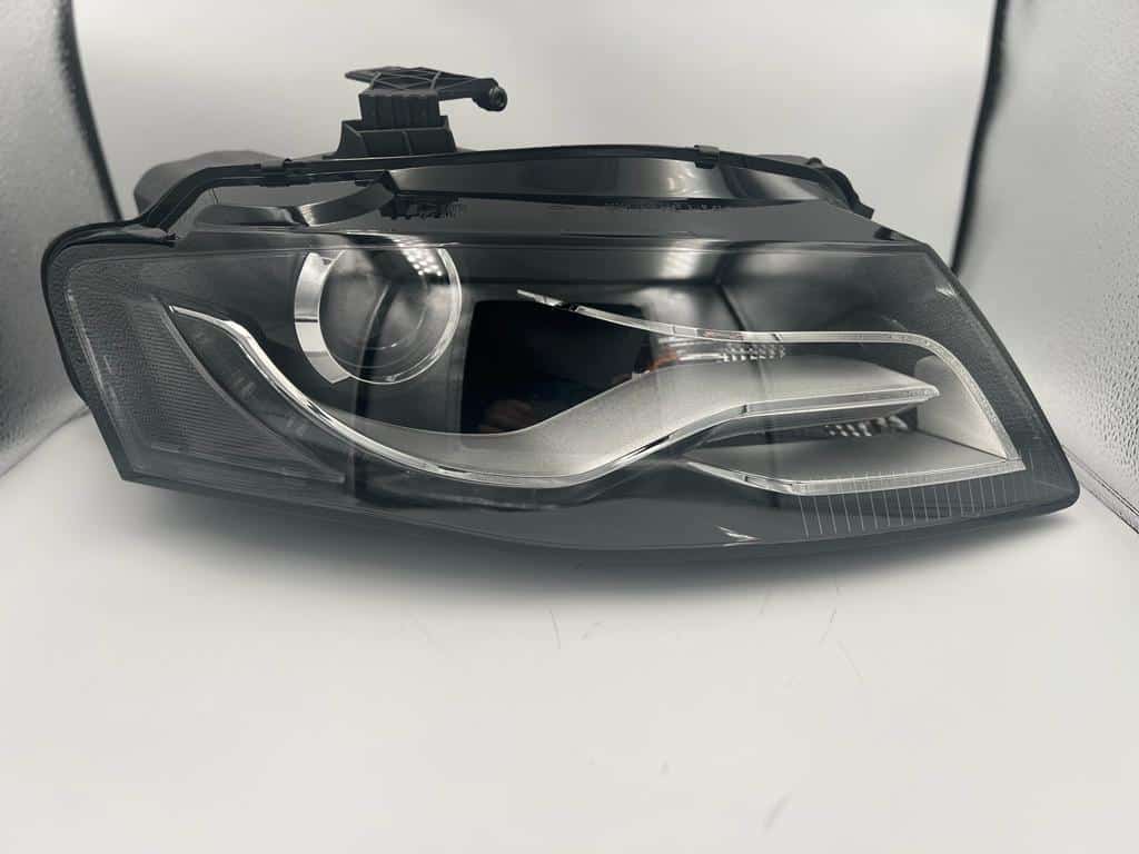 Audi A4 B8 Headlight Xenon OEM Right Preface - 8K0941028