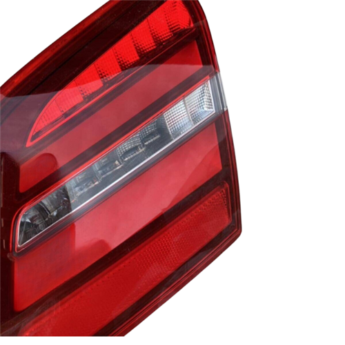 MERCEDES-BENZ B W246 REAR RIGHT INNER TAIL LIGHT (Second Hand) - A2469069400
